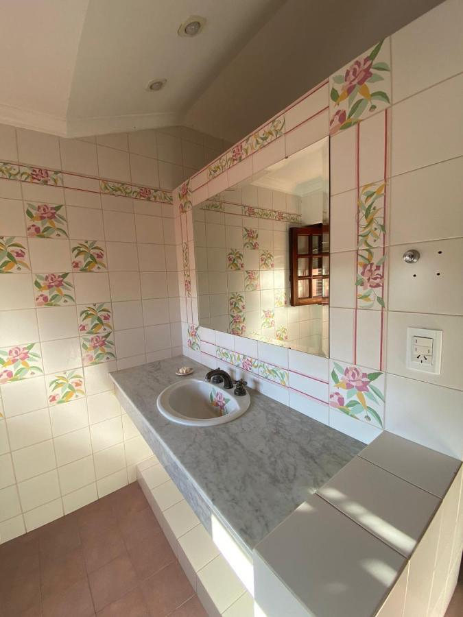 Bed and Breakfast La Escondida, Casa De Huespedes San Antonio de Areco Exterior foto