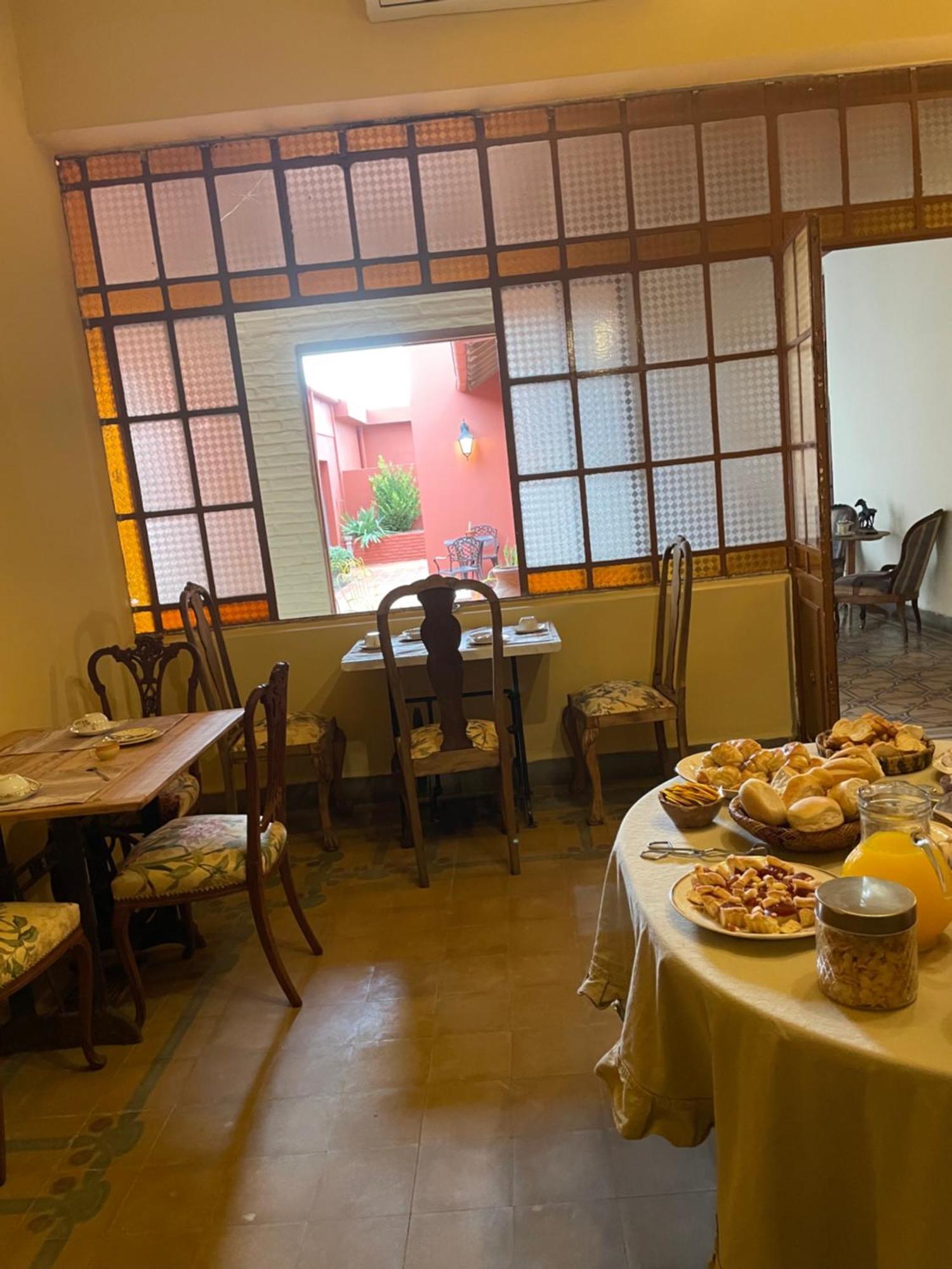 Bed and Breakfast La Escondida, Casa De Huespedes San Antonio de Areco Exterior foto