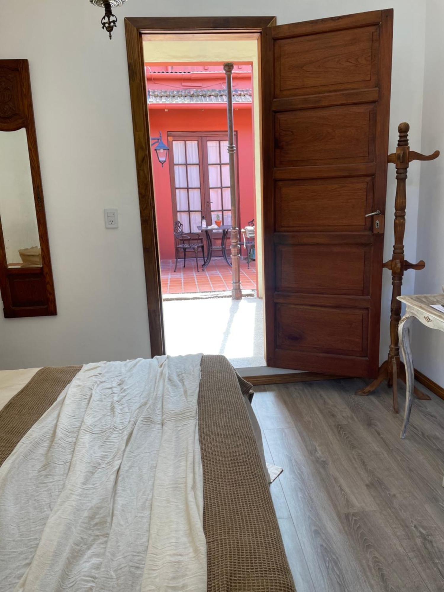 Bed and Breakfast La Escondida, Casa De Huespedes San Antonio de Areco Exterior foto